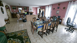 Vente Maison MAGNÉ - MAISON D'HABITATION de PLAIN PIED - avec accès à la SEVRE Magne