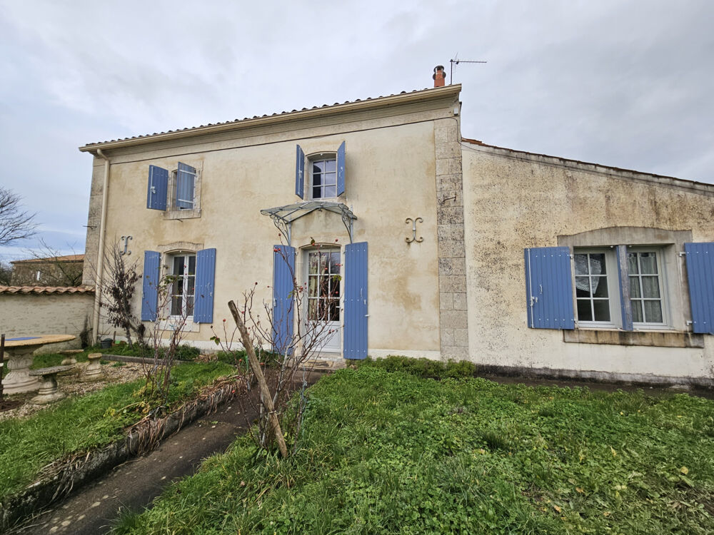 MAISON PIERRE À RAFRAÎCHIR AUX PORTES DU MARAIS