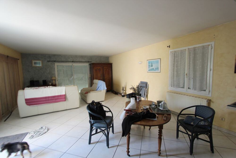 Bessines Pavillon individuel 3 chambres jardin garage