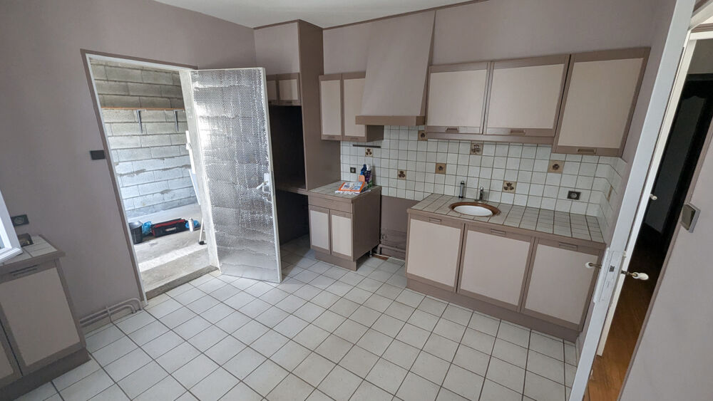 Vente Maison MAGNÉ PLAIN PIED 2 CH GARAGE PREAU Magne