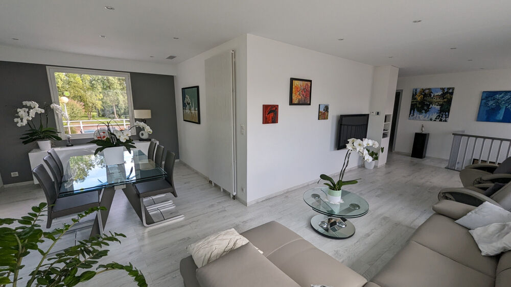 MAGNE QUARTIER RESIDENTIEL / MAISON AVEC PARC ARBORE PISCINE ET MAISON D'ETE / CONCHE