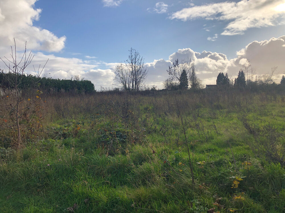Vente Terrain JOLI TERRAIN À BÂTIR CLOS ET VIABILISE D' UNE SURFACE DE 970M2 A 12 MINUTES DE MÉRU ET 15 MINUTES DE BEAUVAIS Meru