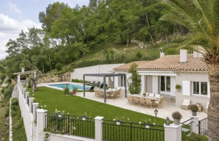  Maison à louer 6 pièces 190 m²