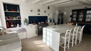  Propri�t�/ch�teau � vendre 6 pi�ces 200 m�