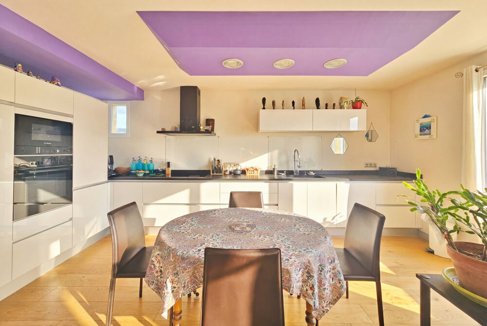 Vente Appartement AJACCIO Entrée de ville - Superbe T3/4 rénové vue mer Ajaccio