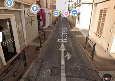   SAINT RAPHAEL  CENTRE VILLE DROIT AU BAIL DROIT 