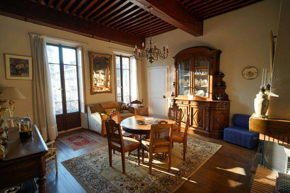 Vente Appartement Café de l'horloge T3 en dernier étage. Chambery