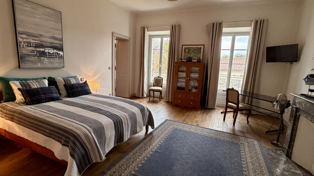 � vendre  Propri�t�/ch�teau Saint-Jean-d'Ang�ly (17400)