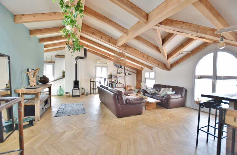 Vente Appartement AJACCIO Centre Ville - Charmant T3 rénové en dernier étage Ajaccio