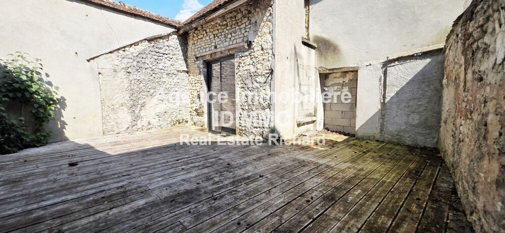 A VENDRE EN EXCLUSIVITÉ AGENCE IDIMMO : Maison spacieuse avec patio - Beaumont-du-Gâtinais (77890)