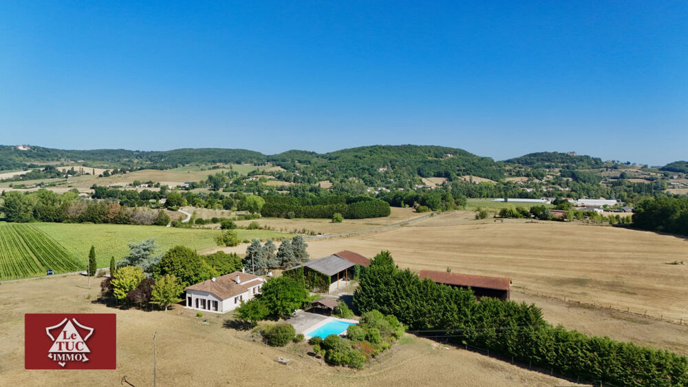 Vente Maison Propriété équestre avec piscine et dépendances. Penne d agenais