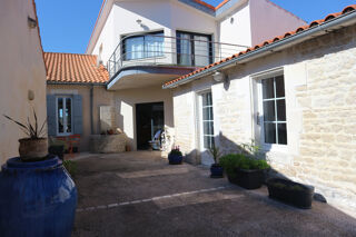  Maison à vendre 7 pièces 245 m²