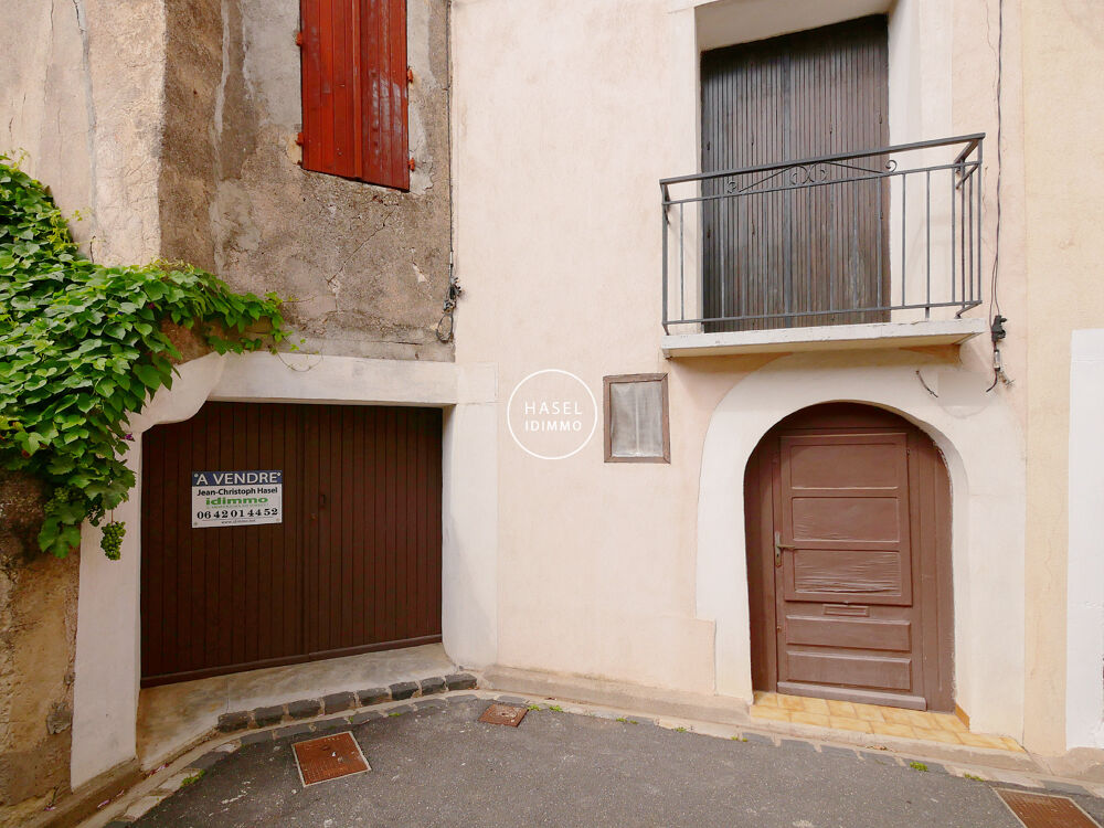 Pomérols, centre historique, deux maisons mitoyennes, dont une à réhabiliter.