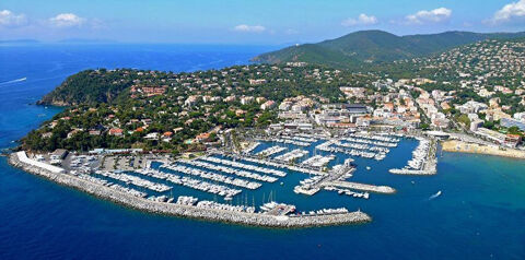 Fonds de commerce de pr&ecirc;t &agrave; porter 98640 83240 Cavalaire sur mer