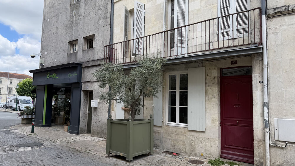 Vente Maison Jolie maison de ville CENTRE VILLE  de St Jean d'Angély St jean d angely