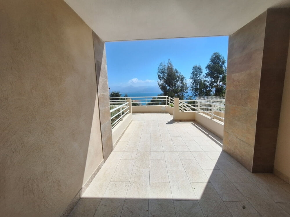 Vente Appartement Appartement T4 de120m2 belle  vue mer parc Berthaud Ajaccio