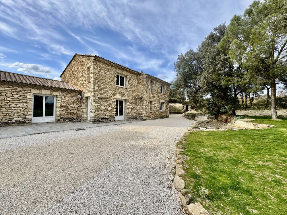 Mas Provençal avec piscine et grand garage