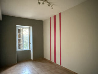 Maison 12 pièces 427 m² · à Bollène · 427 m² · 309 000 €