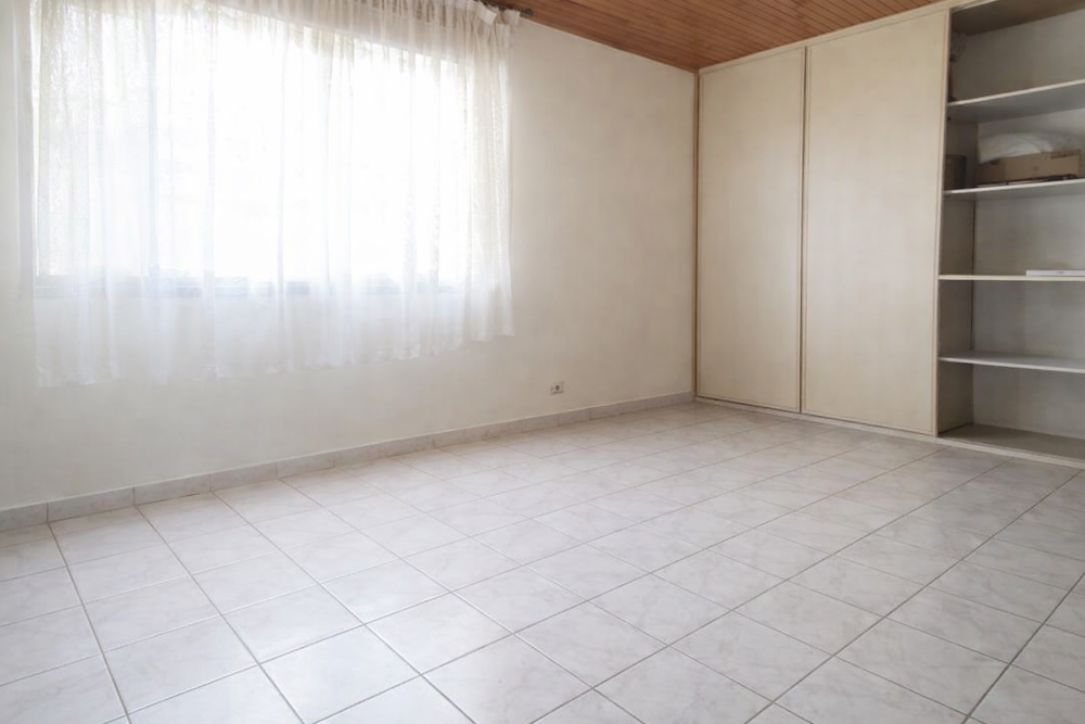 Vente Maison Maison familiale de 155 m2 avec fort potentiel d'aménagement (camping-car bienvenu) St martin de valgalgues