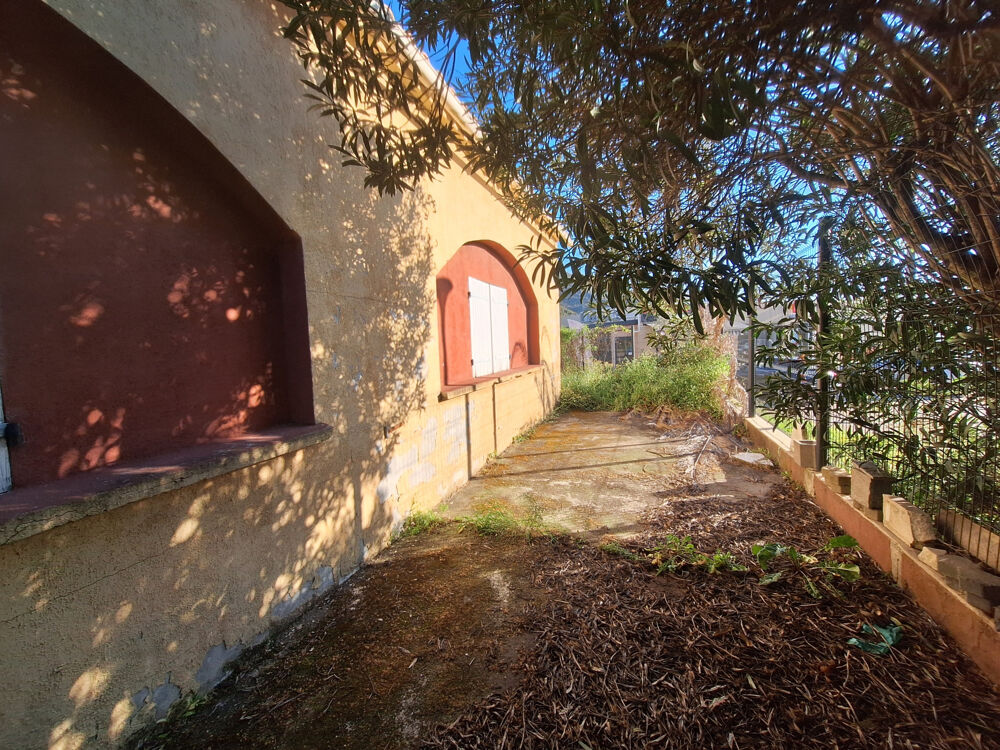 Vente Maison Local commercial 300m2 avec possibilité d'agrandissement- proche d'Ajaccio Eccica suarella