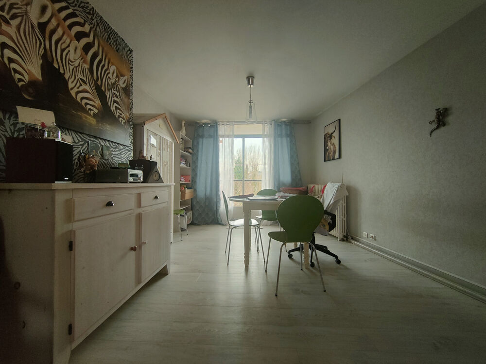 Vente Appartement PLEIN CENTRE VILLE, APPARTEMENT  RENOVE DE 80 M2 HAB AVEC GRAND BALCON DE 10 M2, CAVE, ET GARAGE A VELO, PROCH Beauvais