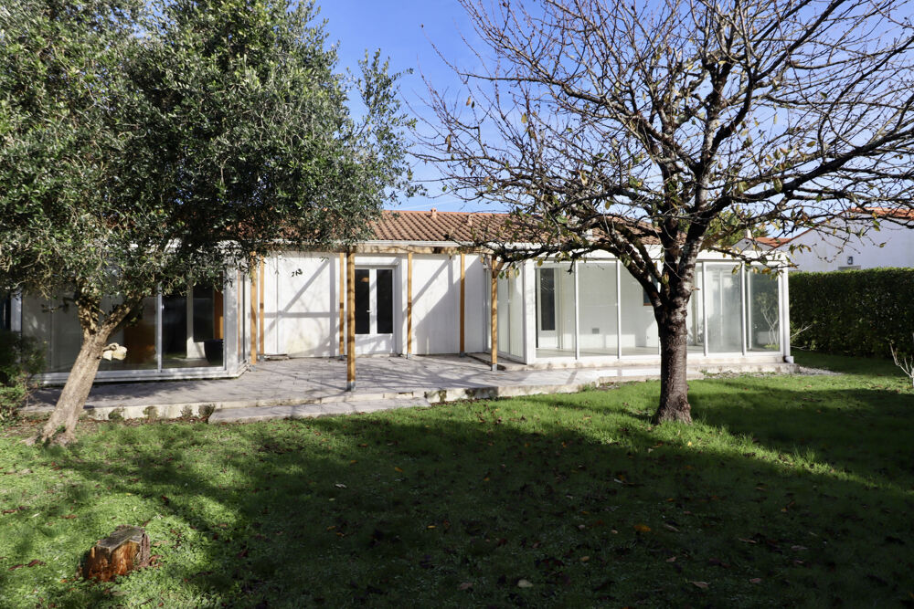 Maison 6 pièces 100 m² · à Semussac · 100 m² · 235 400 €