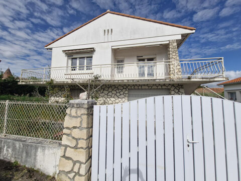   Maison 130 m2 + garage. 17132 Meschers sur Gironde Maison - 5 pi�ce(s) - 130 m�