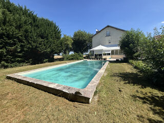  Maison � vendre 8 pi�ces 180 m�