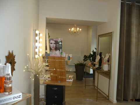   MONTBRISON CENTRE-VILLE   LOCAL COMMERCIAL DE 70 m2  PARFAIT ETAT 