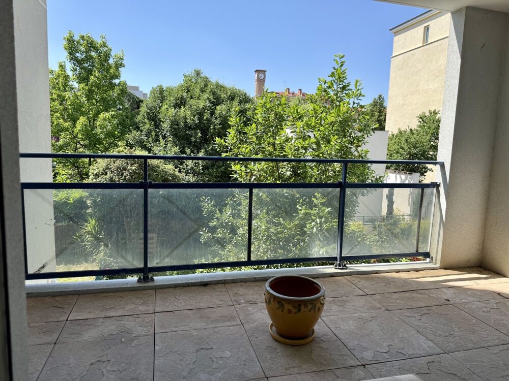 Vente Appartement Grand T3 rue Bonnefond LYON 3 avec cave et garage. Lyon 3