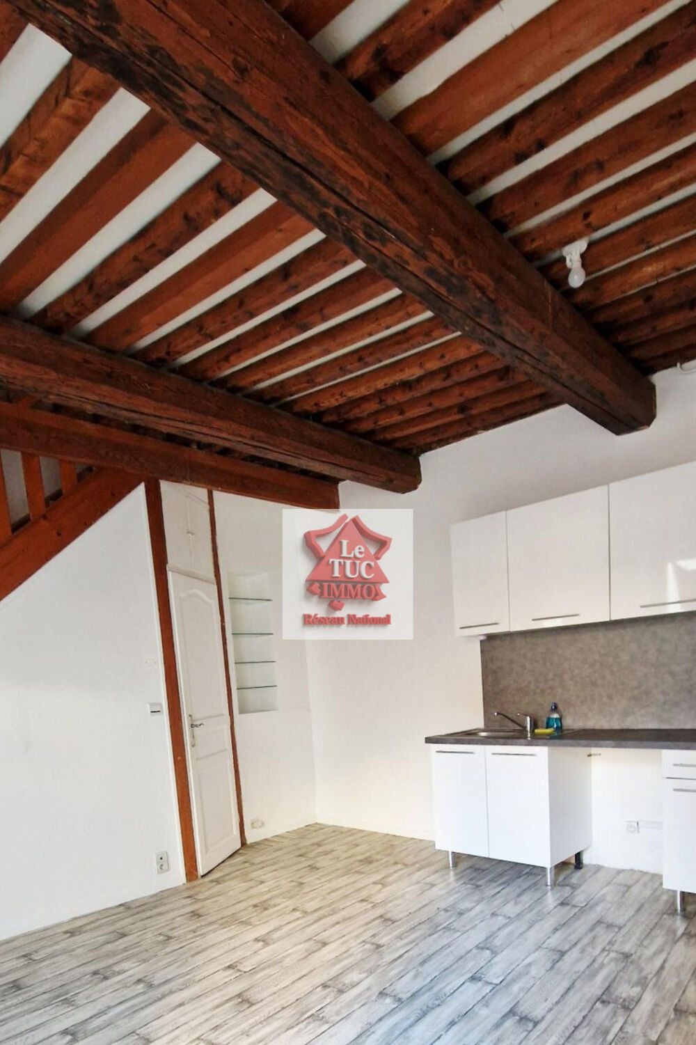 Maison 4 pièces 57 m² · à Pierrelatte · 57 m² · 100 000 €