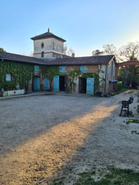   CINTEGABELLE- Fonds de commerce pension de chevaux et poney club 