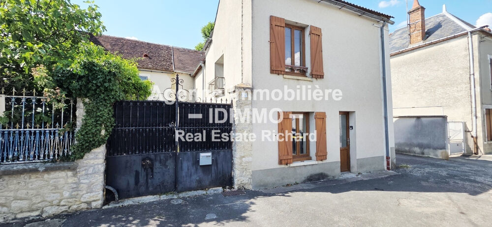 A VENDRE EN EXCLUSIVITÉ AGENCE IDIMMO : Maison spacieuse avec patio - Beaumont-du-Gâtinais (77890)