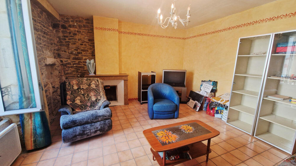 Vente Maison maison 3 chambres, 122 m2 habitables, cour intérieure et garage Bollene