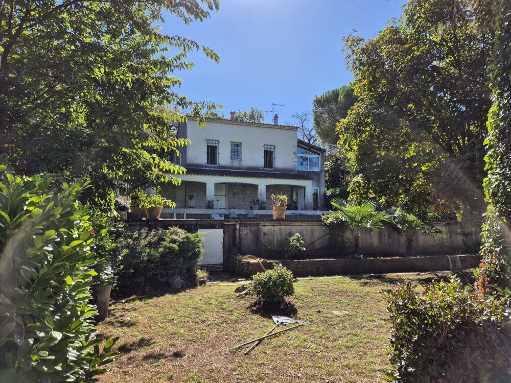 Maison 132 m2 terrain 1985 m2 piscine