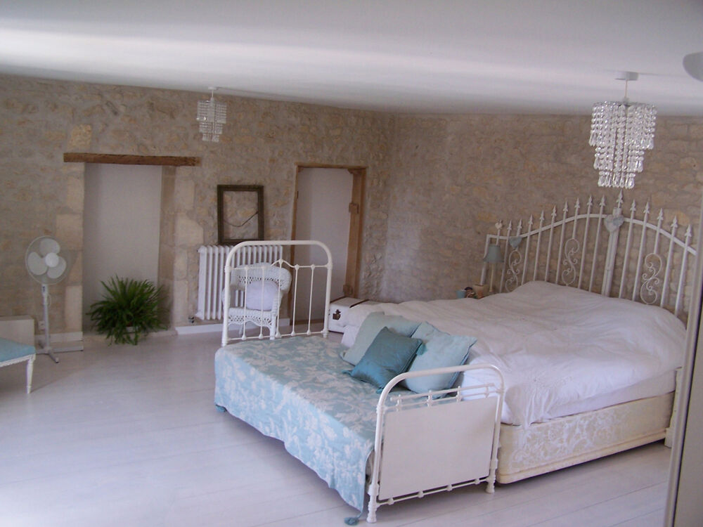 � vendre  Propri�t�/ch�teau Saint-Jean-d'Ang�ly (17400)