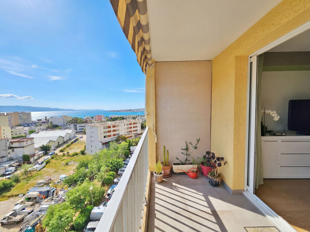 Vente Appartement AJACCIO Entrée de ville - Superbe T3/4 rénové vue mer Ajaccio