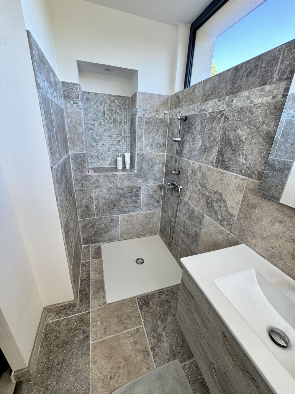 � vendre  Maison Sainte-C�cile-les-Vignes (84290)