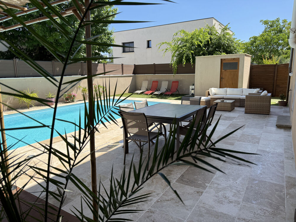Belle prestation pour cette Maison de 220m2 Saint Priest