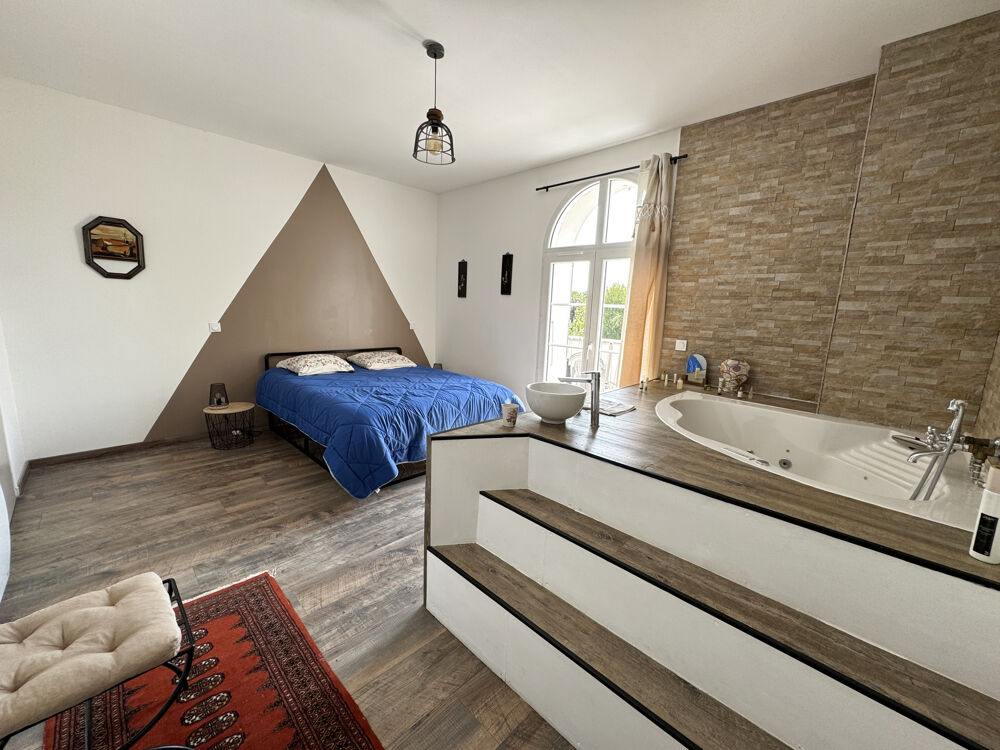 Appartement 100 m2 environ à Meschers/Gironde