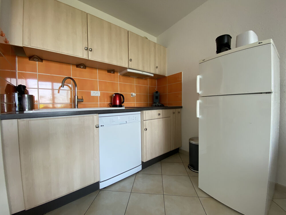 Vente Appartement GRANDE MOTTE 1ERE LIGNE EN REZ-DE-JARDIN AVEC PISCINE La grande motte