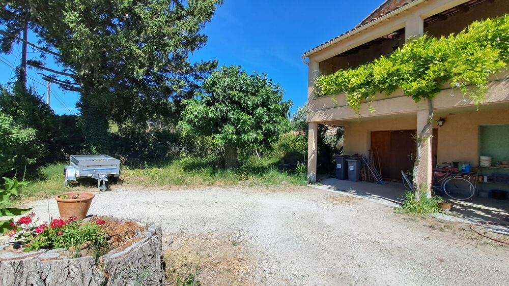 Vente Maison Maison de 97,5 m2 habitable sur 1630 m2 de terrain clos et arboré Bollene