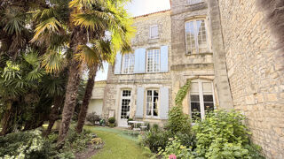  Propriété/château à vendre 10 pièces 300 m²