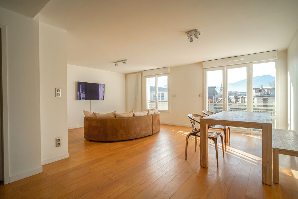 Vente Appartement T3-4 77 m2 Quartier HALLES CHAMBÉRY Chambery