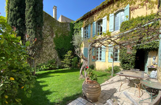  Proprit/chteau  vendre 15 + pices 950 m Bourg st andeol