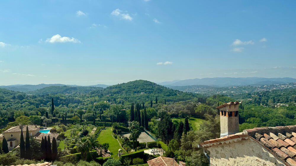 Vente Maison MAGAGNOSC MAISON DE VILLAGE 276 M2 AVEC GARAGE ET TERRASSE Grasse