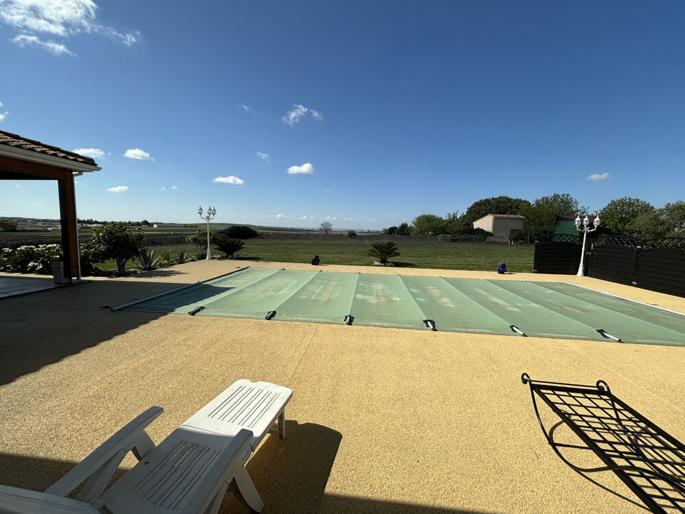 � vendre  Maison Arces (17120)