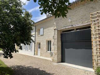 Propriété/château à vendre 8 pièces 244 m²