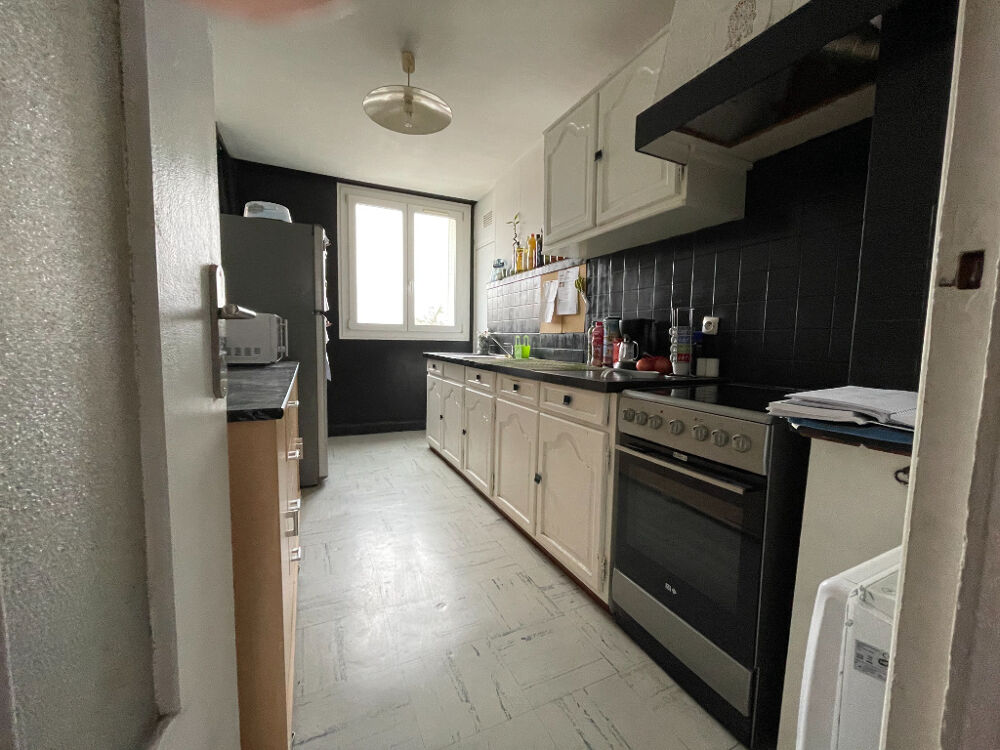 Vente Appartement TRES BEL APPARTEMENT DE 66 M2 REFAIT A NEUF SITUE AU 4ème ETAGE D'UN IMMEUBLE DE STANDING Beauvais