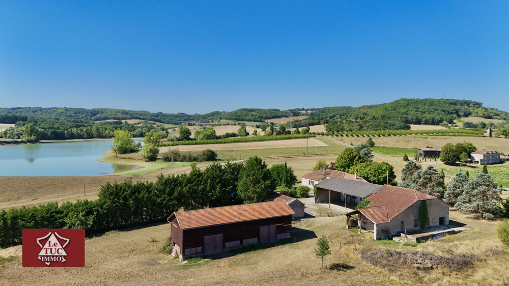 Propriété équestre avec piscine et dépendances.